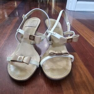 Tory Burch Chic Tan and White Kailey Sandals Size 8